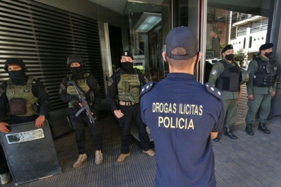 Allanamientos simultáneos en la región por narcotráfico: también en Funes